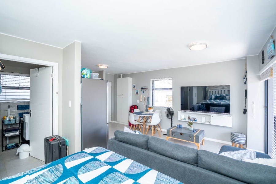 1 Bedroom Property for Sale in Mykonos Western Cape